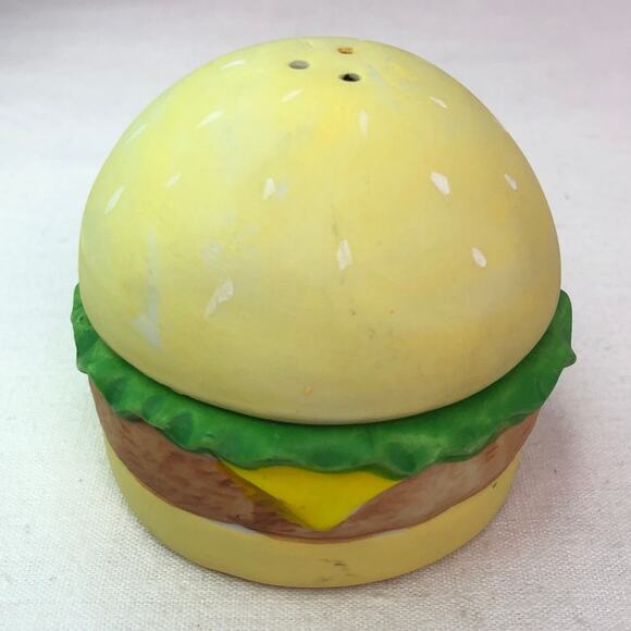 Albert E Price Inc 90s Ceramic Whimsical Hamburger Salt & Pepper Shaker Set - Picture 2 of 11